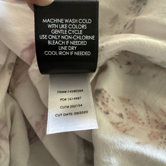 Torrid Button Up Top Bird Feathers Plus Sz 5X Boho Nature Stretch Pocket White - Picture 8 of 12